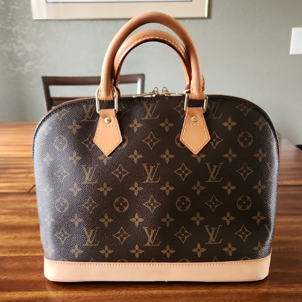 Louis Vuitton Monogram Alma PM Handbag